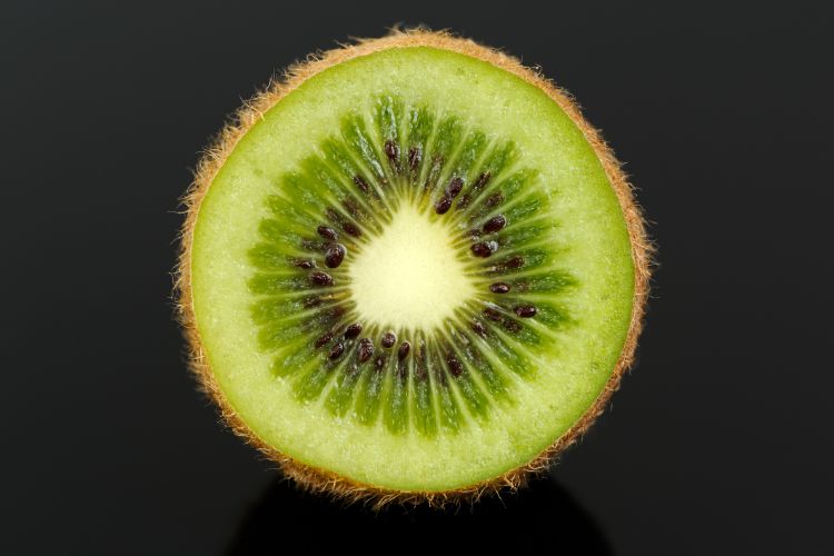 Propiedades del kiwi verde